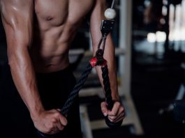 Uống nước khi tập Gym